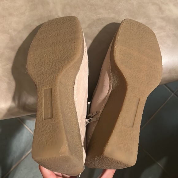 Women’s size 9 suede booties - Picture 7 of 10